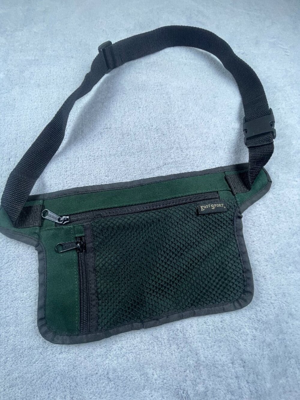 Eastsport Green & Black Fanny Pack